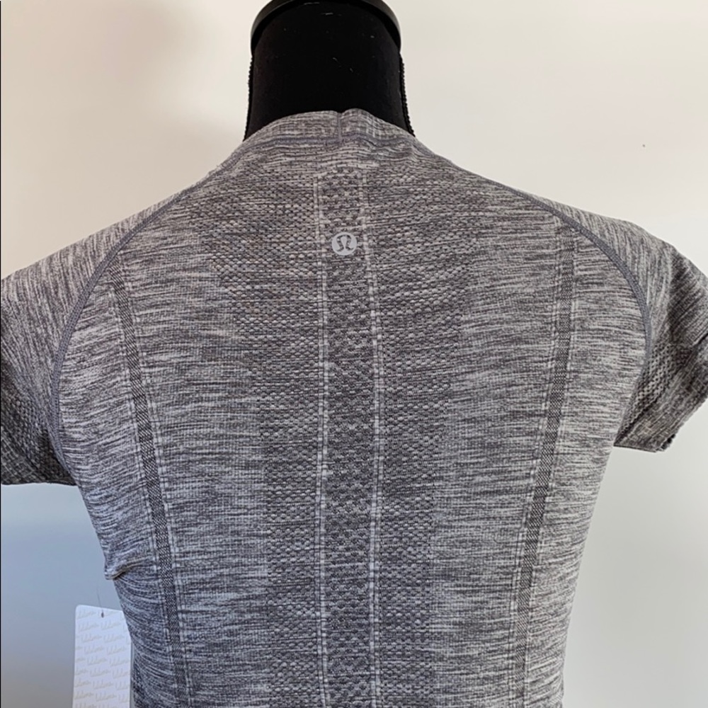 Lululemon swiftly tech ss crew - Picture 4 of 4